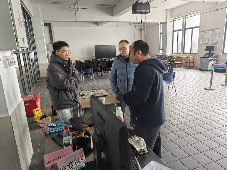 图6:赴友校汲取经验 图6:赴友校汲取经验